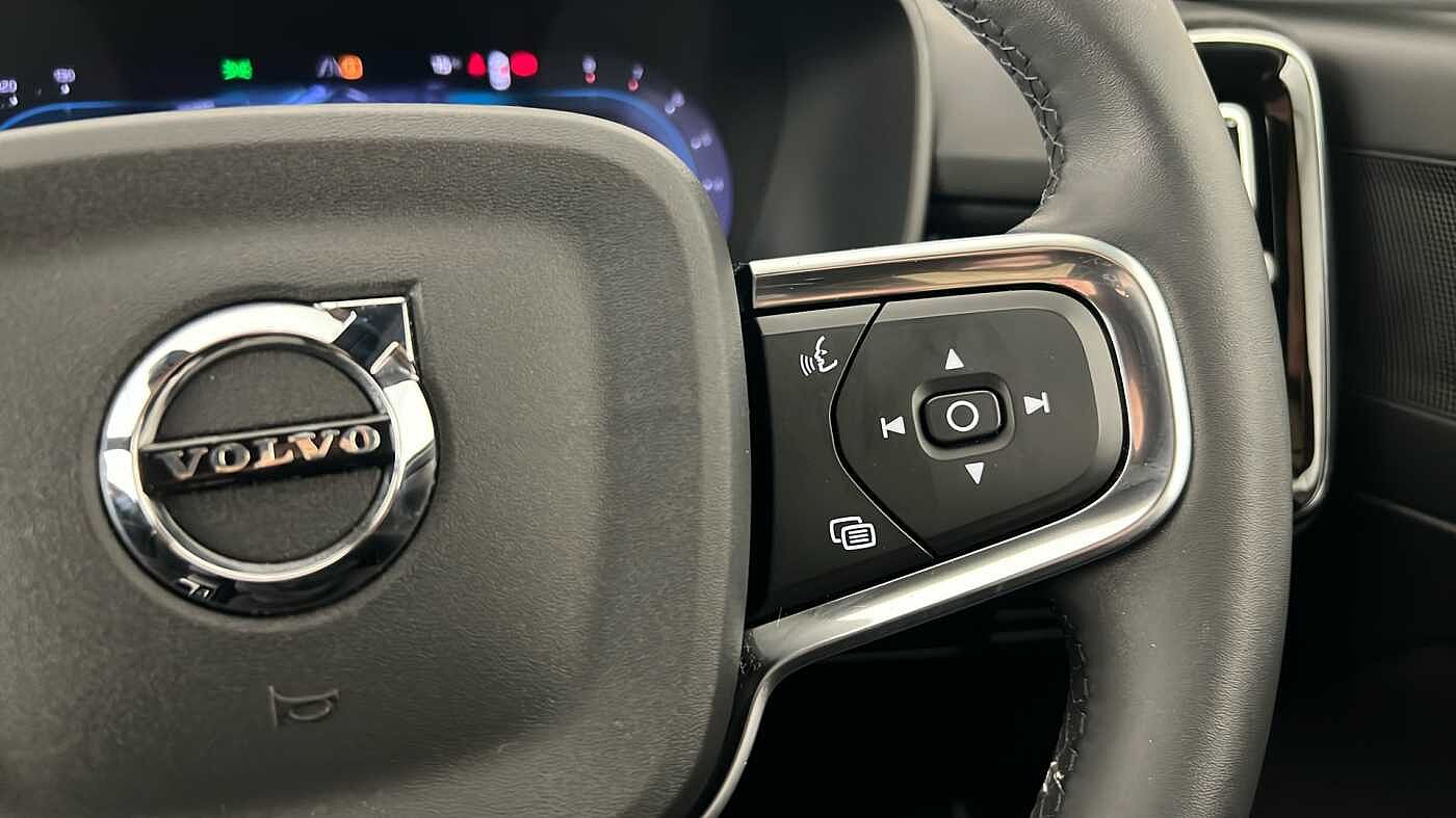 Used Volvo XC40 2023 for sale - 77235493: Photo 20