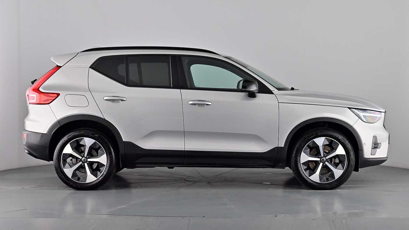 Used Volvo XC40 2023 for sale - 77235493: Photo 3
