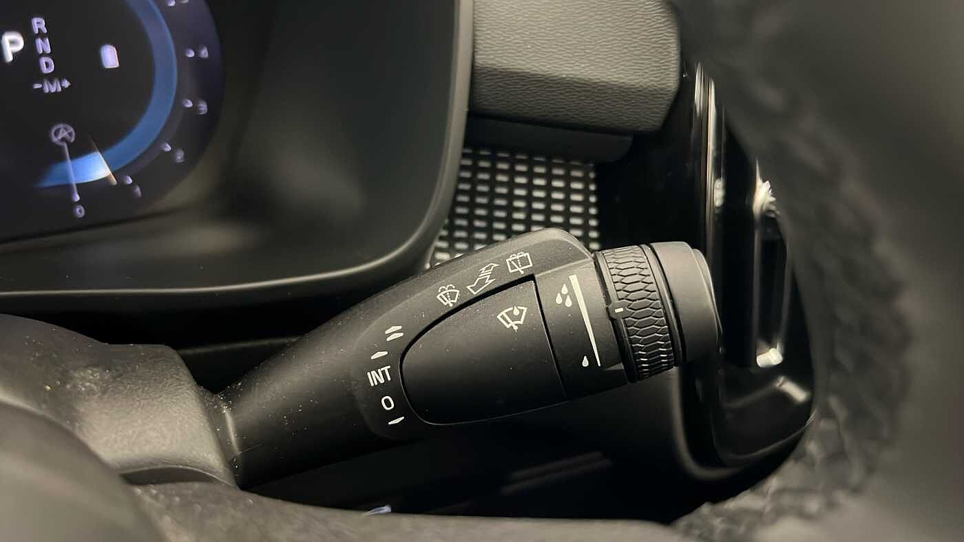 Used Volvo XC40 2023 for sale - 77235493: Photo 33