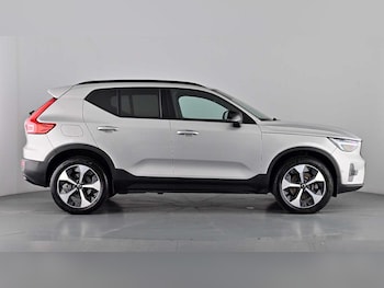 Used Volvo XC40 2023 for sale - 77235493: Photo