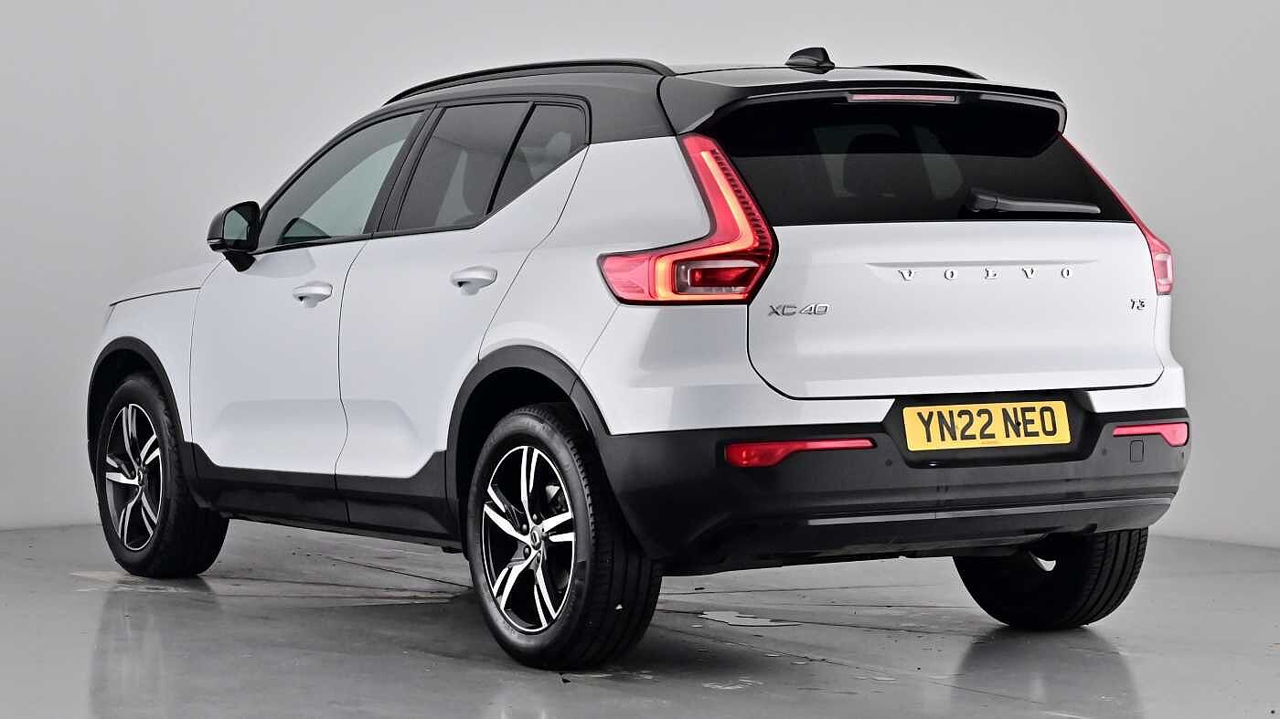 Used Volvo XC40 2022 for sale - 76104418: Photo 2