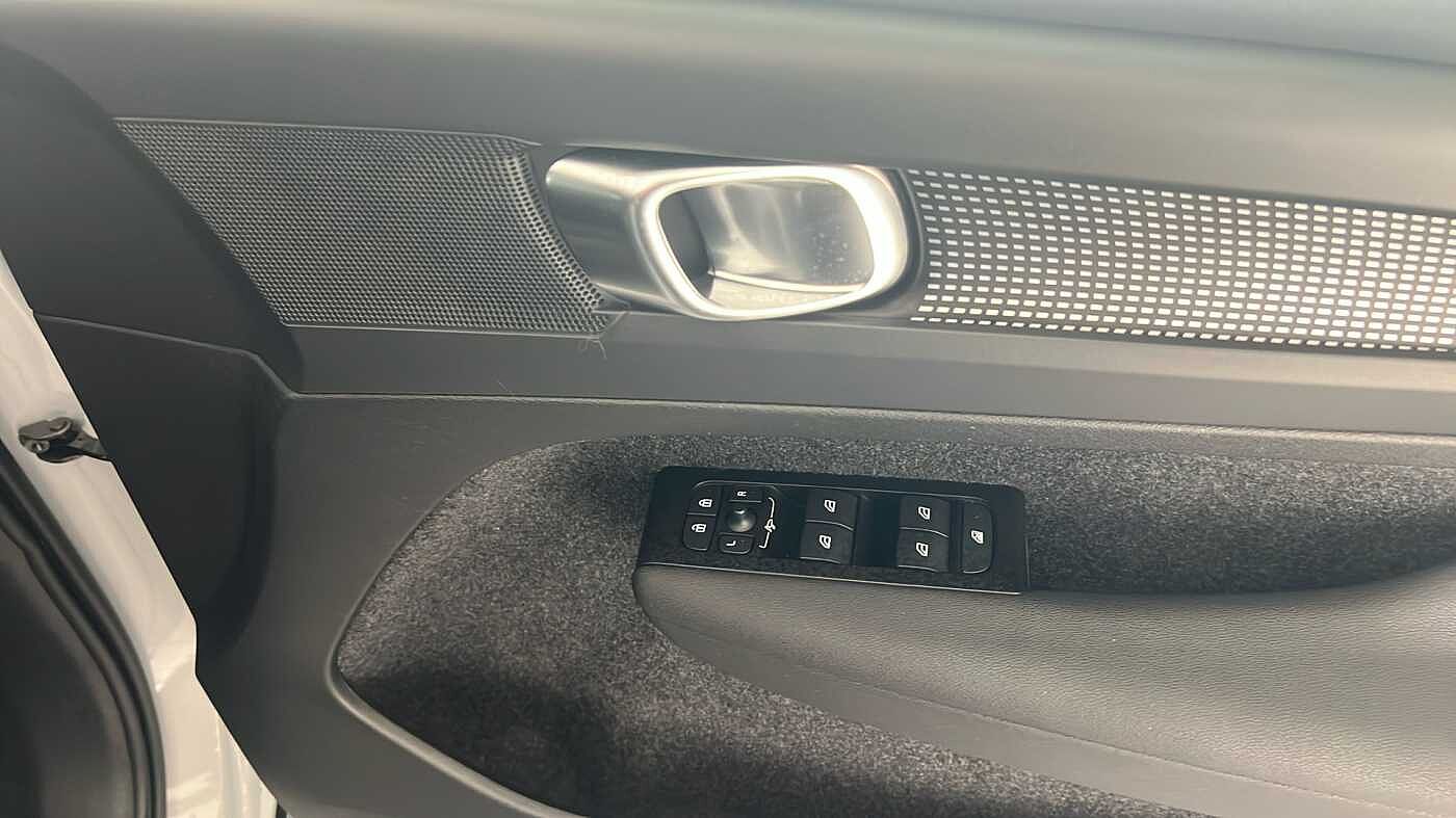 Used Volvo XC40 2022 for sale - 76104418: Photo 31