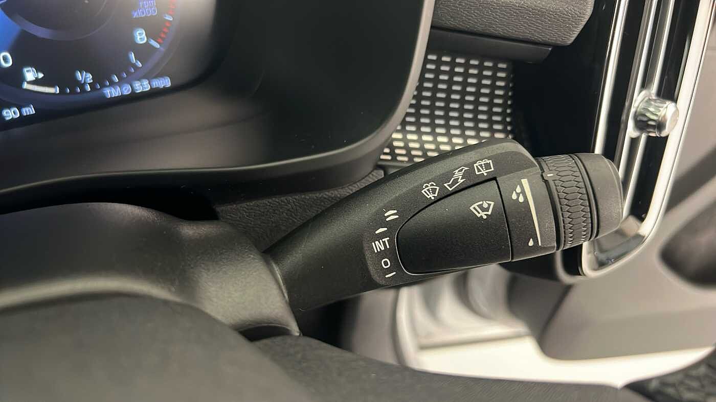 Used Volvo XC40 2022 for sale - 76104418: Photo 33