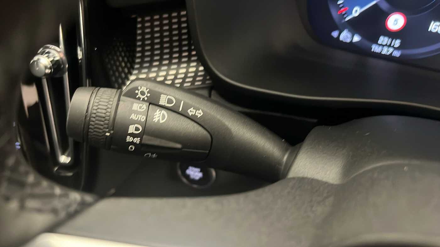 Used Volvo XC40 2022 for sale - 76104418: Photo 34