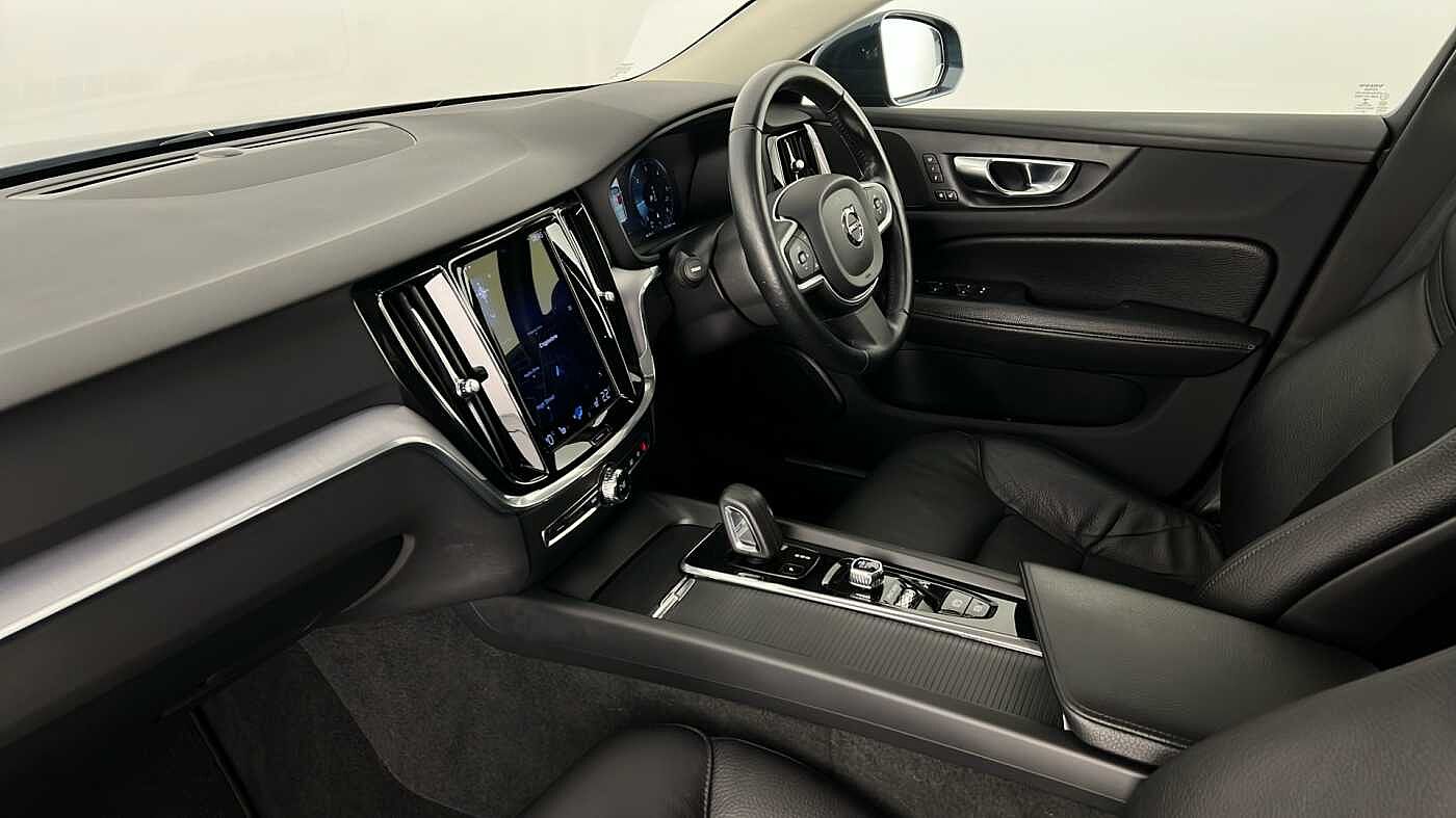 Used Volvo V60 2021 for sale - 77137713: Photo 10