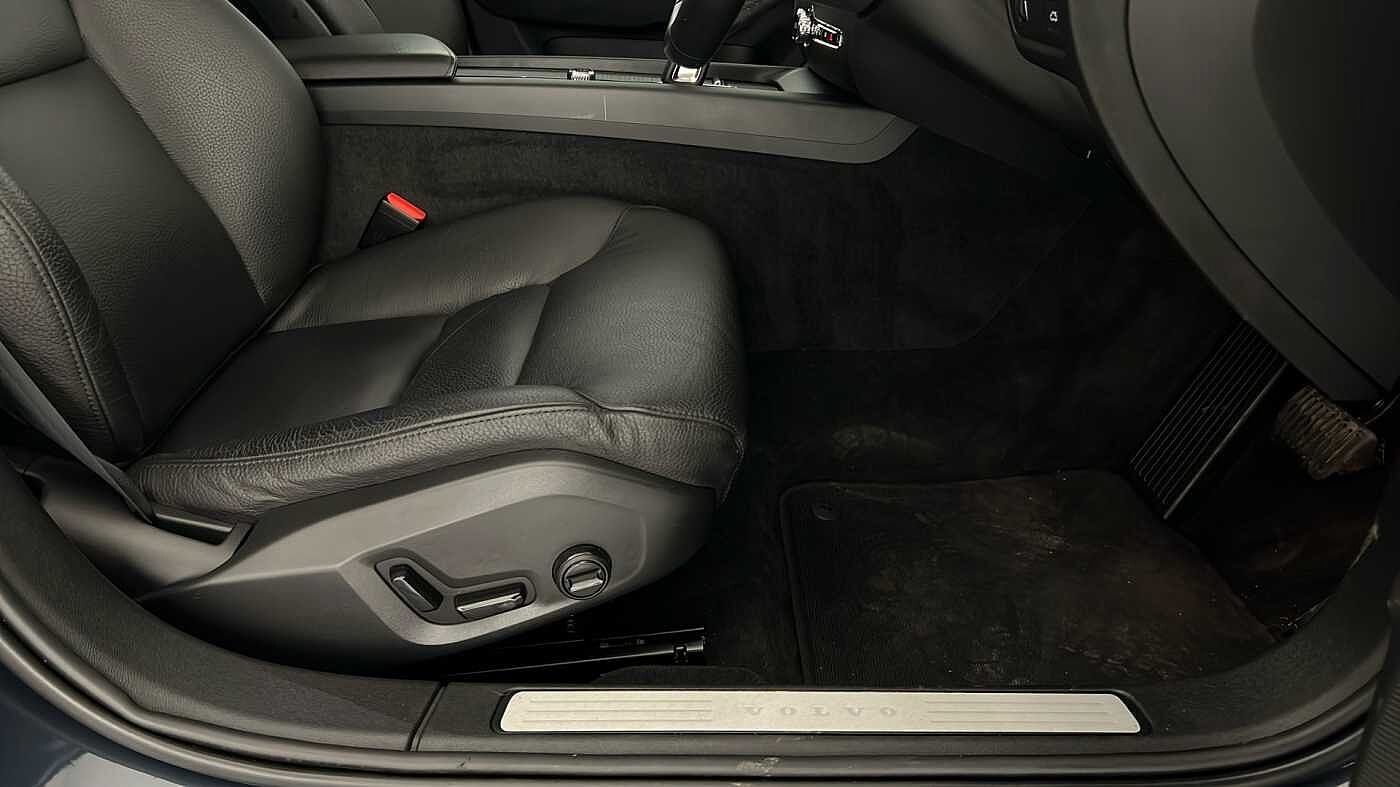 Used Volvo V60 2021 for sale - 77137713: Photo 34