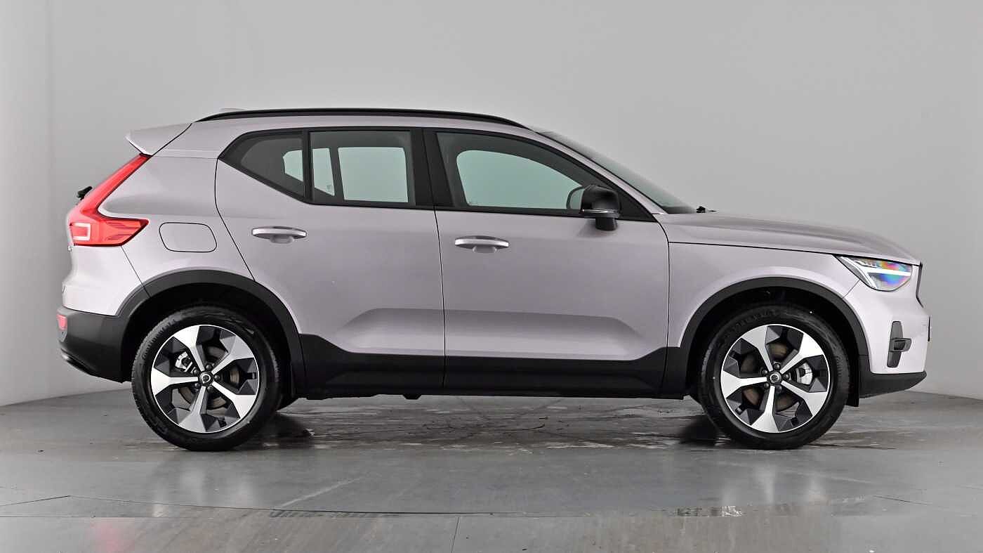 Used Volvo XC40 2025 for sale - 77532034: Photo 3