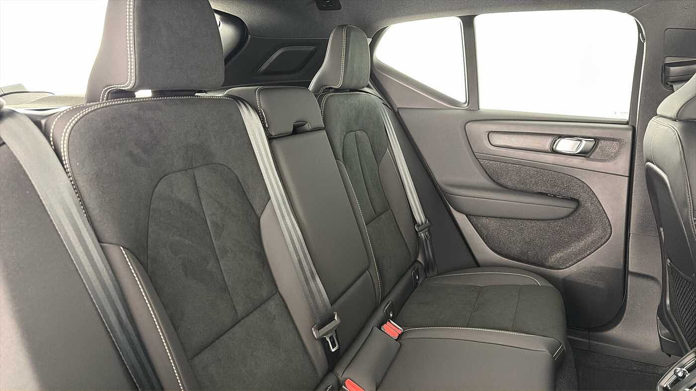 Used Volvo XC40 2025 for sale - 77532034: Photo 34