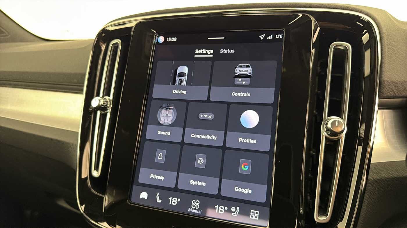 Used Volvo XC40 2025 for sale - 77532034: Photo 40