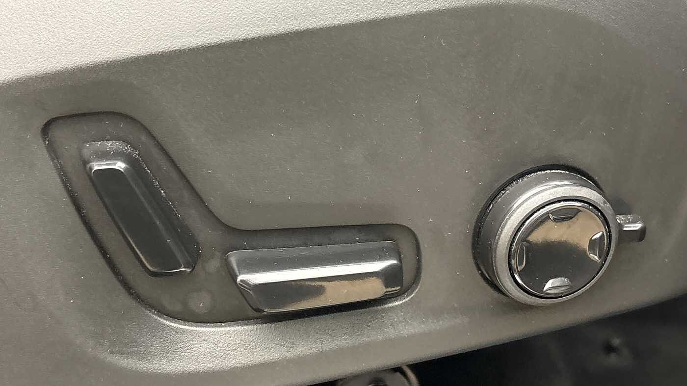 Used Volvo XC90 2025 for sale - 76652436: Photo 28