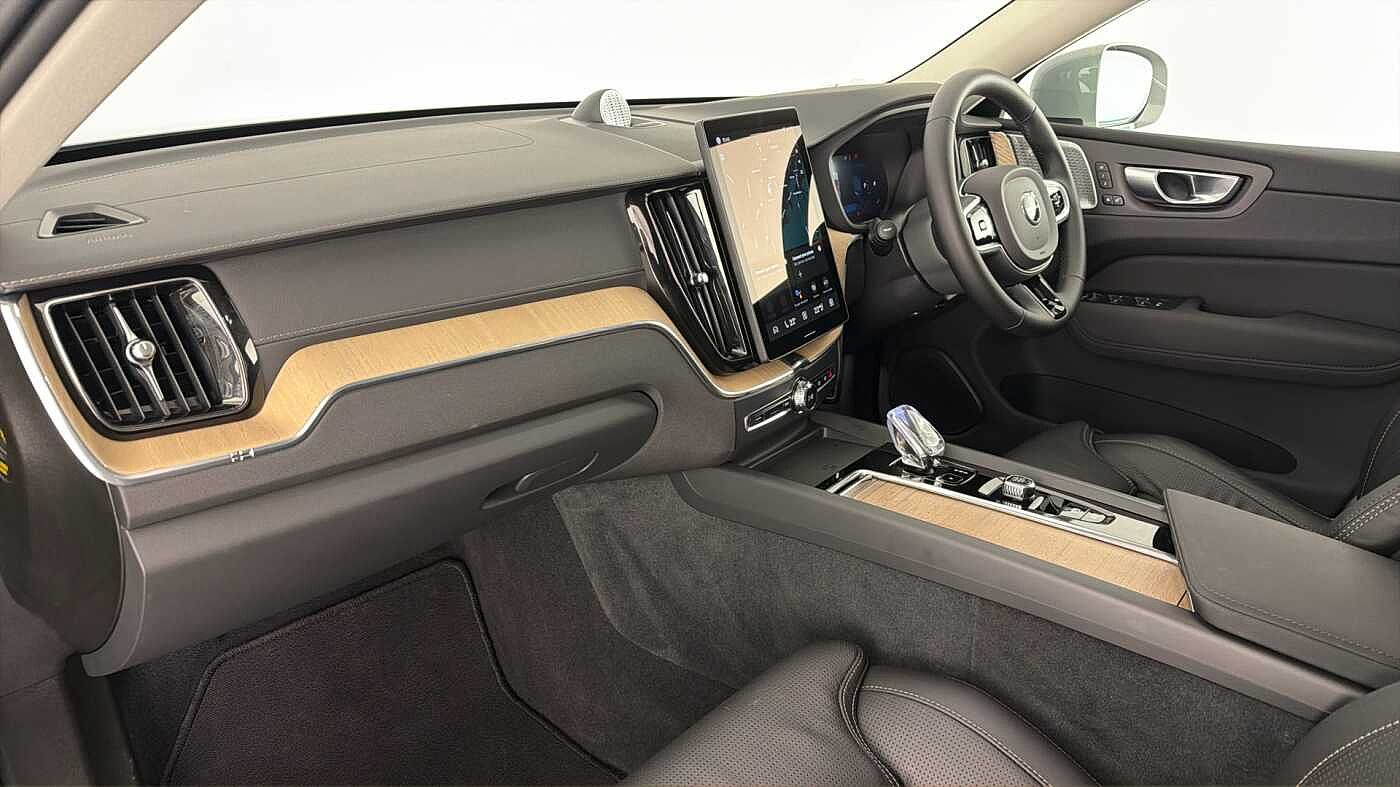 Used Volvo XC60 2025 for sale - 77678854: Photo 3