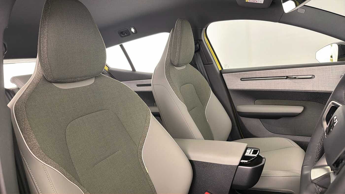 Used Volvo EX30 2025 for sale - 77592074: Photo 32