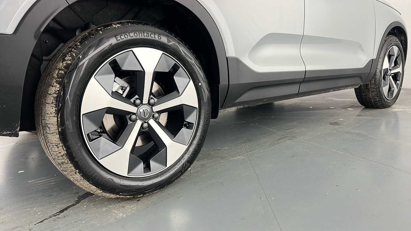 Used Volvo XC40 2025 for sale - 77556838: Photo 30