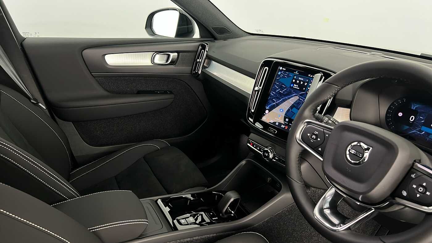 Used Volvo XC40 2025 for sale - 77556838: Photo 35