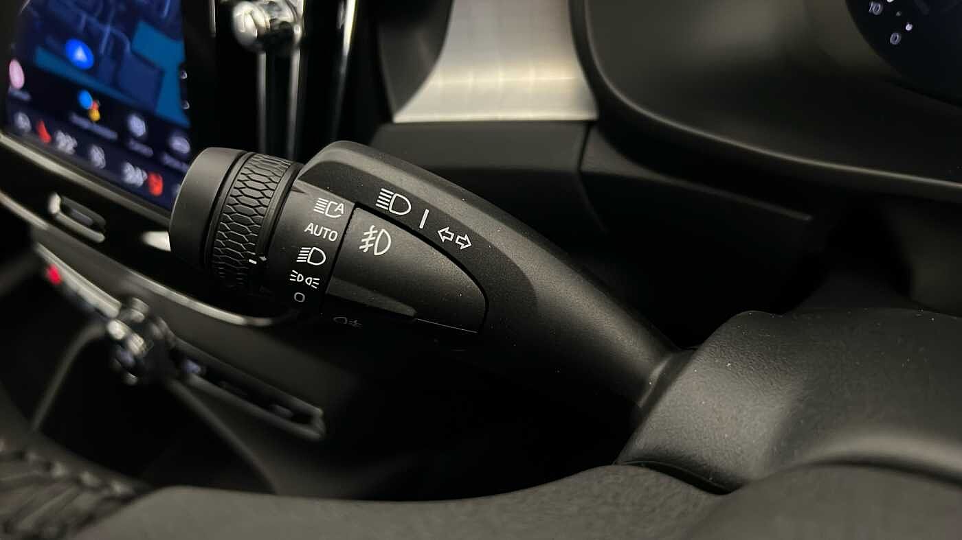 Used Volvo XC40 2025 for sale - 77556838: Photo 38