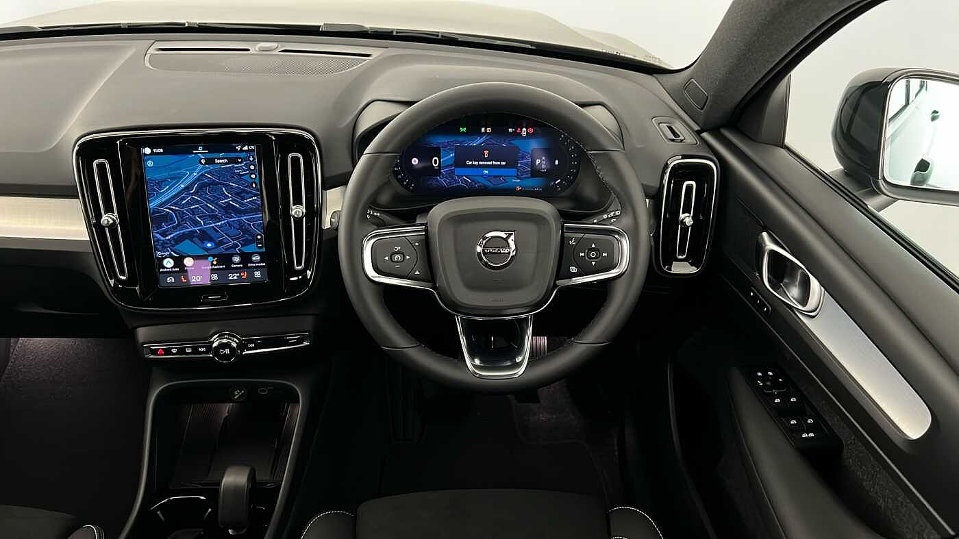 Used Volvo XC40 2025 for sale - 77137724: Photo 10