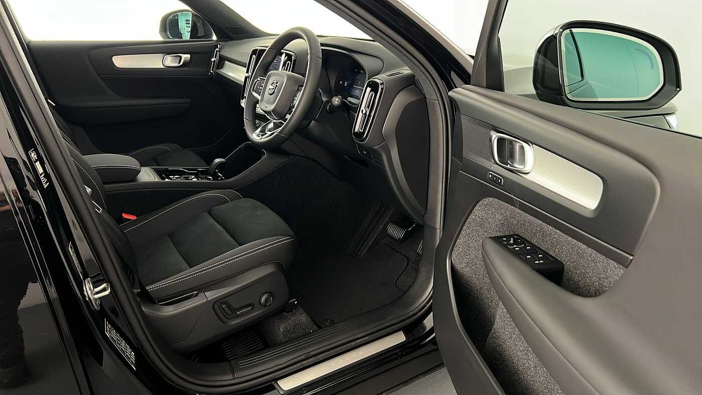 Used Volvo XC40 2025 for sale - 77137724: Photo 23