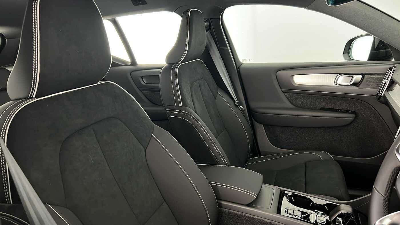 Used Volvo XC40 2025 for sale - 77137724: Photo 33