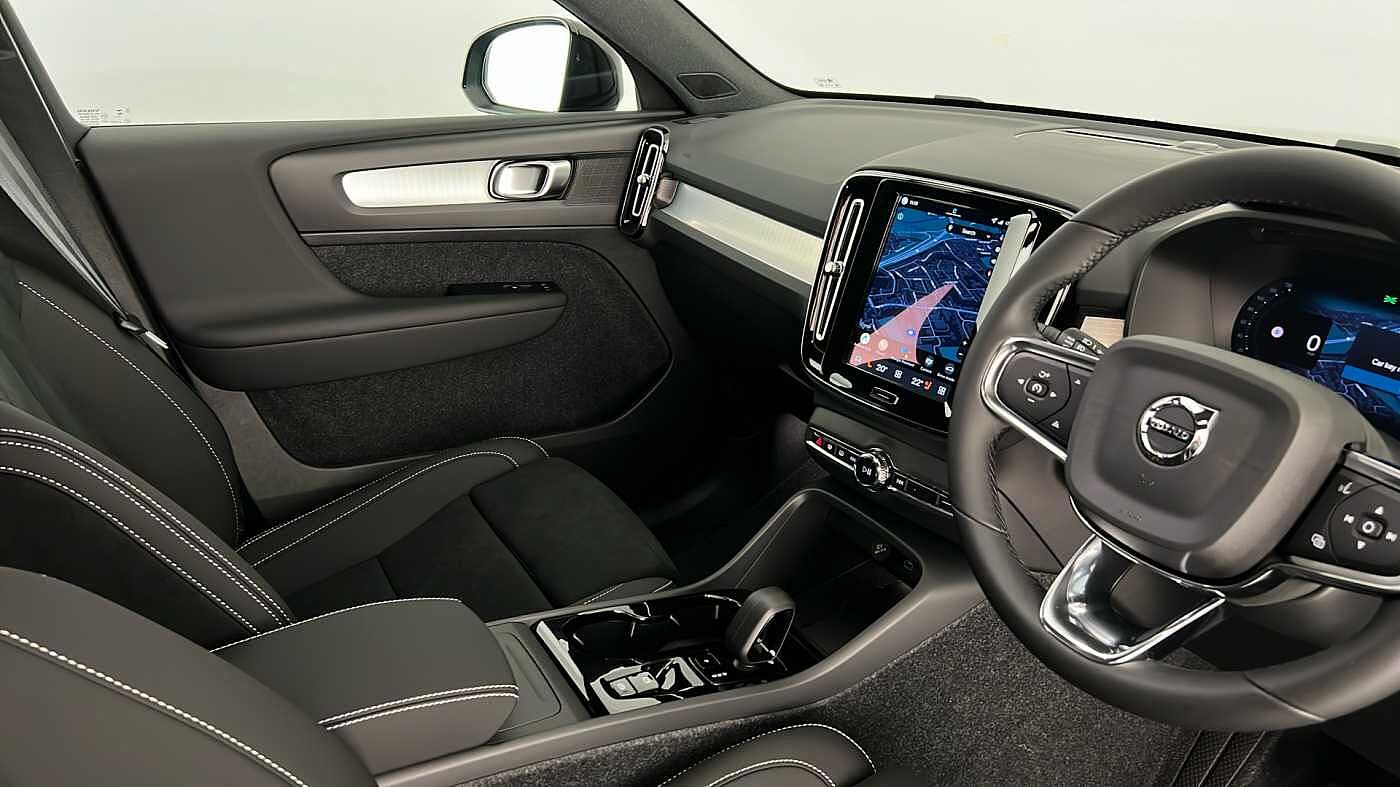 Used Volvo XC40 2025 for sale - 77137724: Photo 34