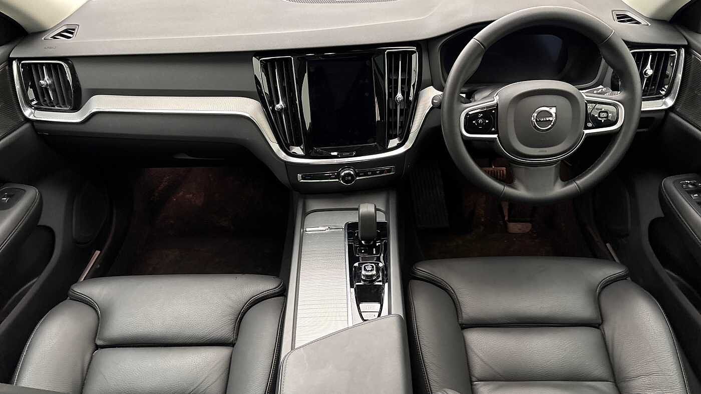 Used Volvo V60 2025 for sale - 77702739: Photo 3