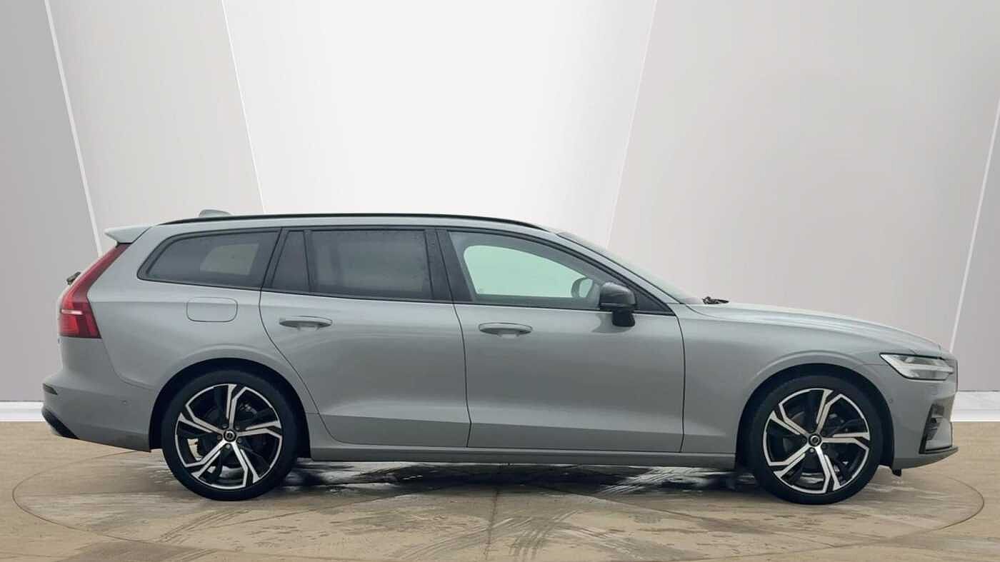Used Volvo V60 2025 for sale - 77702739: Photo 4