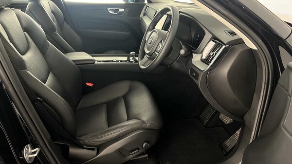 Used Volvo XC60 2023 for sale - 75652761: Photo 16