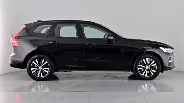 Used Volvo XC60 2023 for sale - 75652761: Photo 3