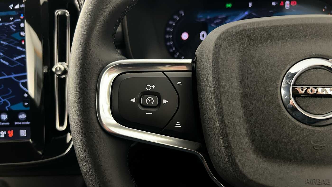 Used Volvo XC40 2025 for sale - 76780317: Photo 19