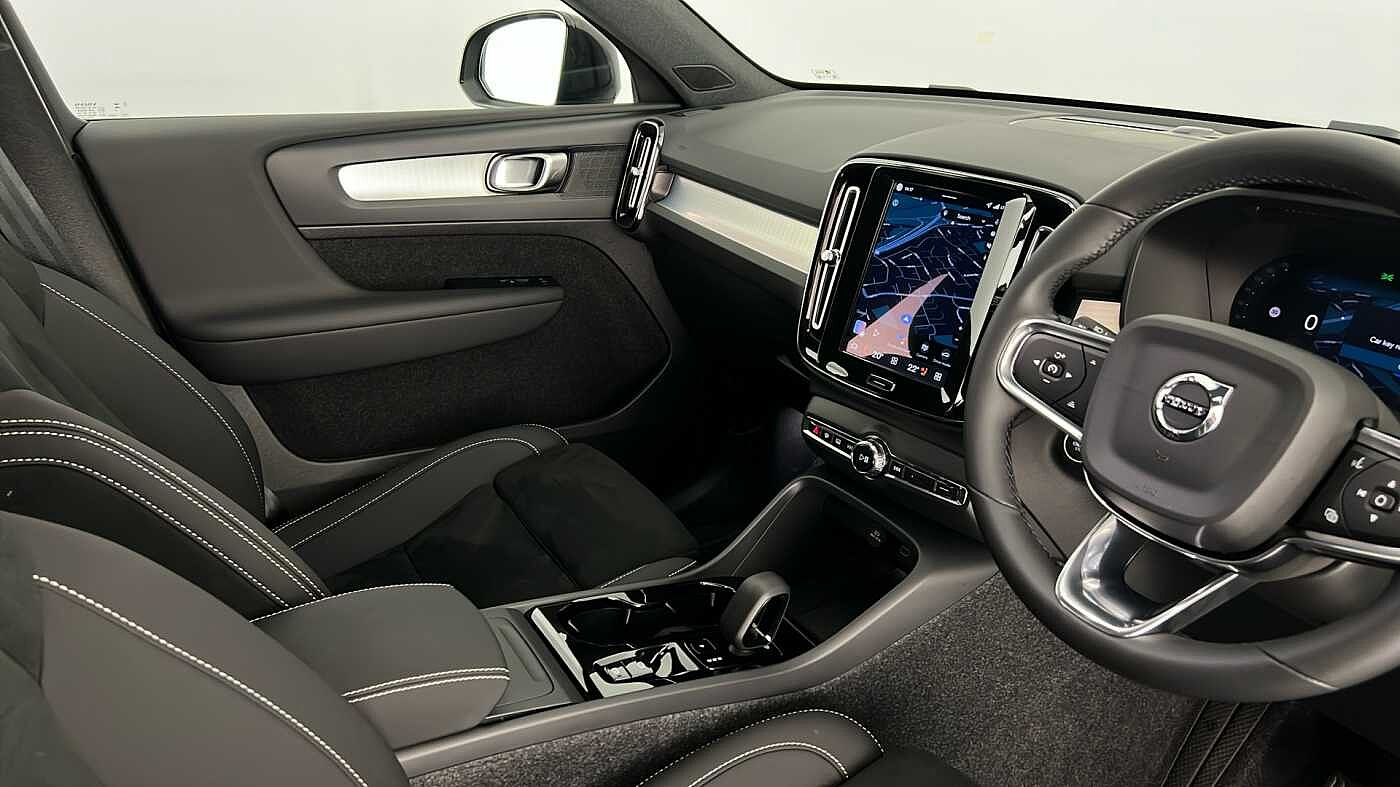 Used Volvo XC40 2025 for sale - 76780317: Photo 36