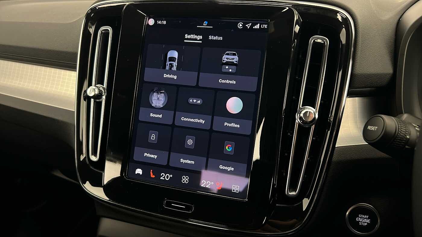 Used Volvo XC40 2025 for sale - 76780317: Photo 43