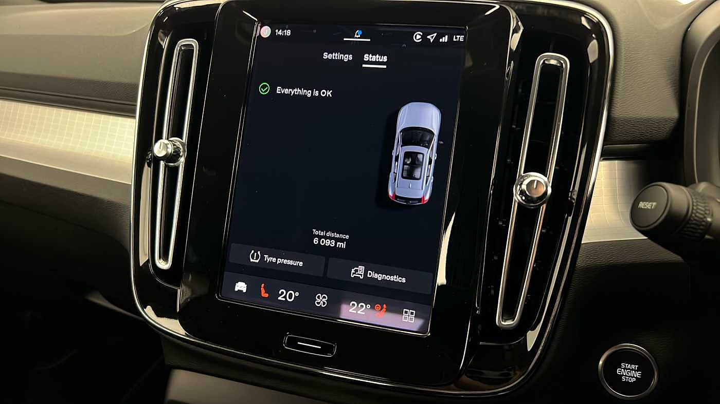 Used Volvo XC40 2025 for sale - 76780317: Photo 44