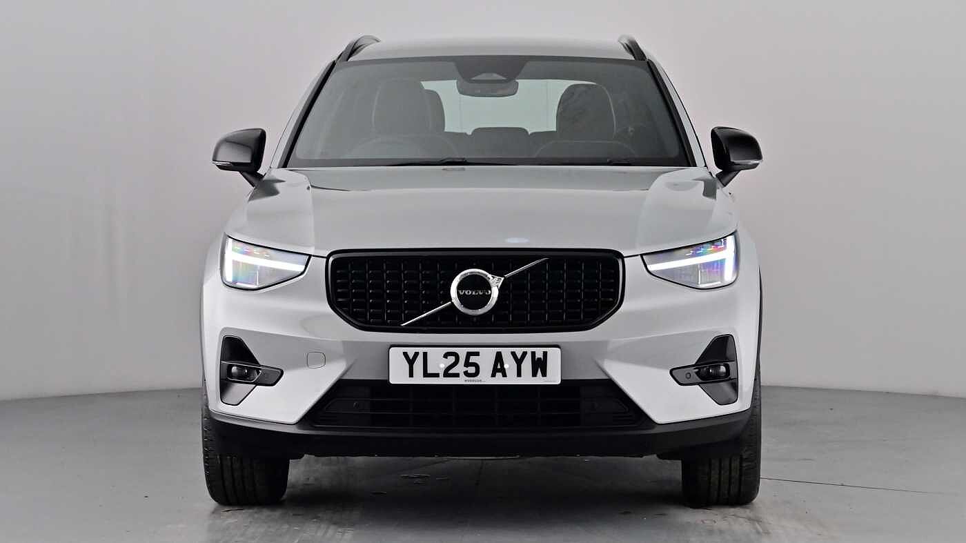 Used Volvo XC40 2025 for sale - 76780317: Photo 9
