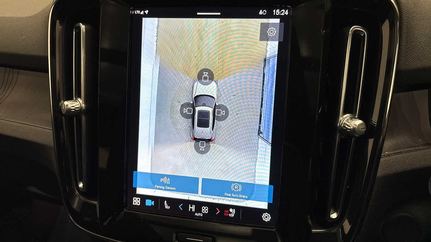 Used Volvo XC40 2023 for sale - 77366930: Photo 24