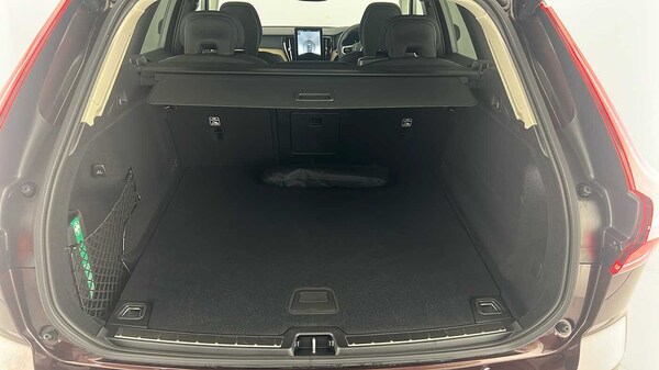 Used Volvo XC60 2025 for sale - 76276255: Photo 14