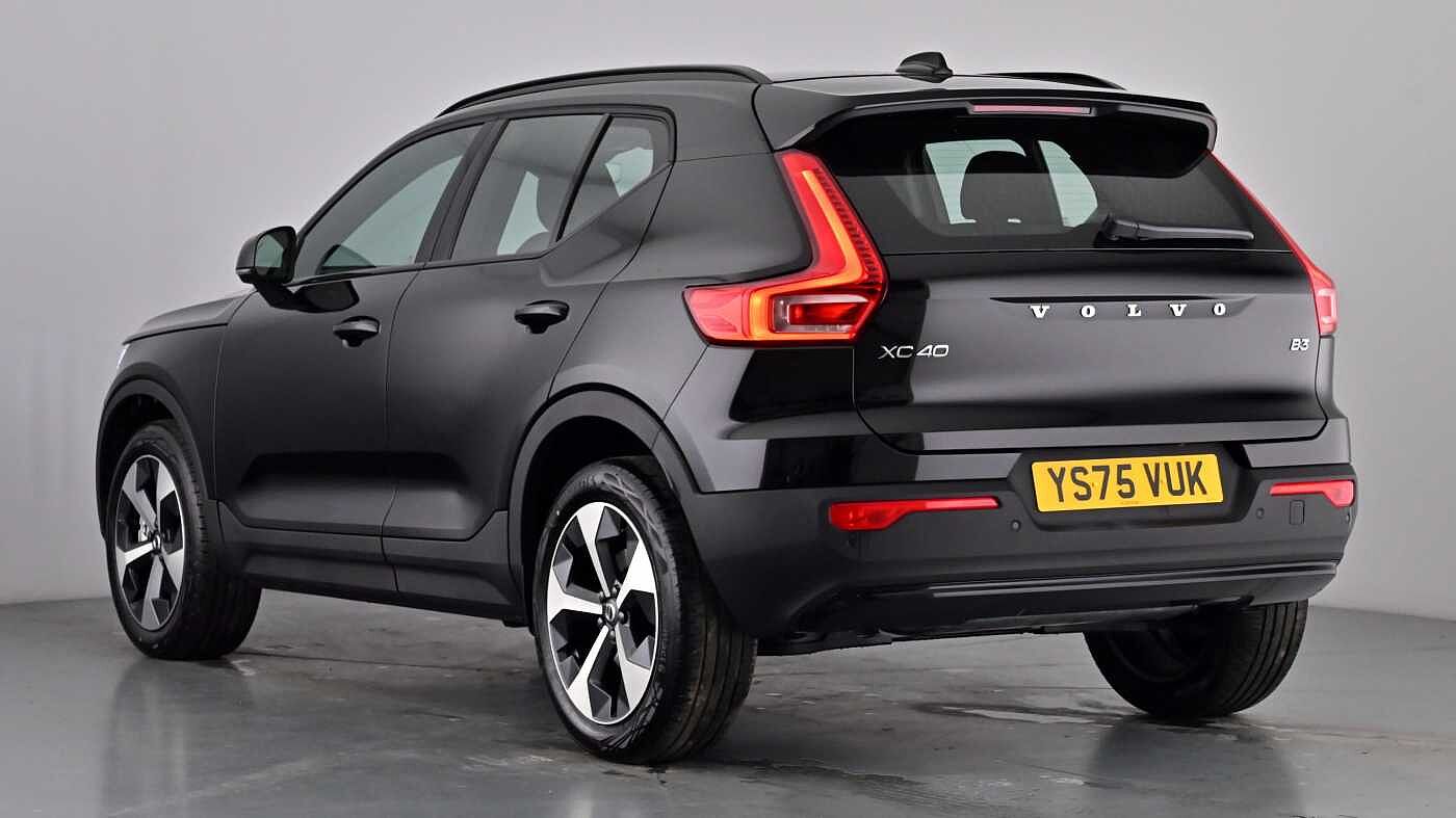 Used Volvo XC40 2025 for sale - 77532033: Photo 2
