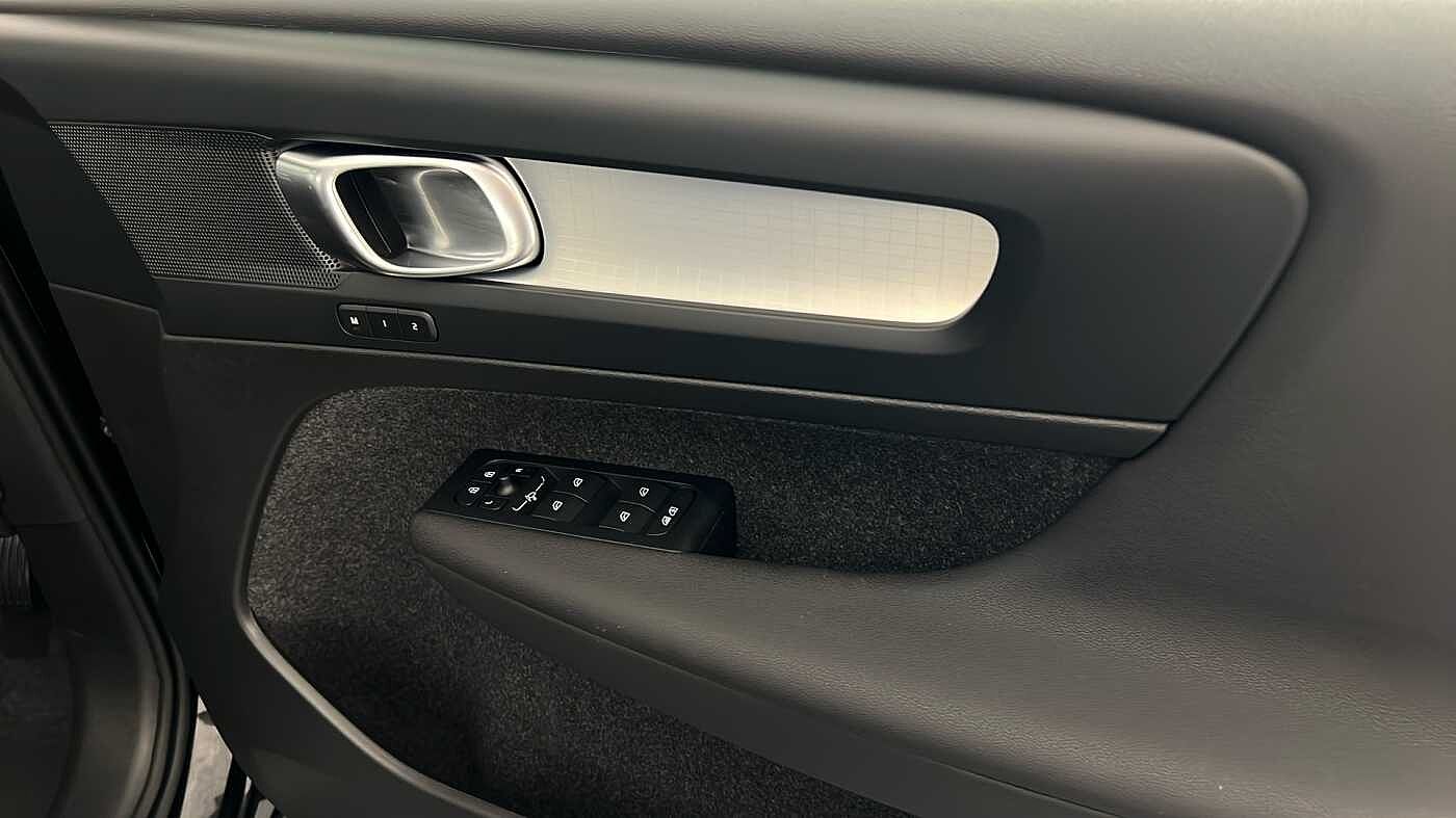 Used Volvo XC40 2025 for sale - 77532033: Photo 32