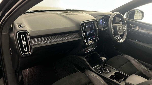 Used Volvo XC40 2020 for sale - 76332204: Photo 10