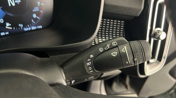 Used Volvo XC40 2020 for sale - 76332204: Photo 34