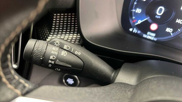 Used Volvo XC40 2020 for sale - 76332204: Photo 35