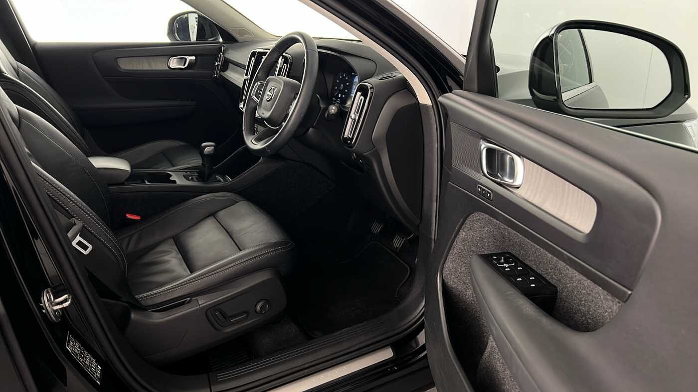 Used Volvo XC40 2022 for sale - 76556895: Photo 17