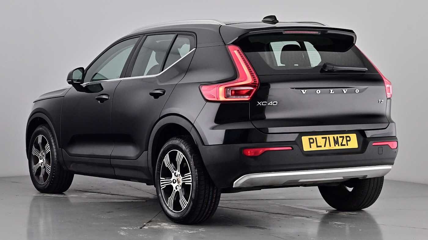 Used Volvo XC40 2022 for sale - 76556895: Photo 2