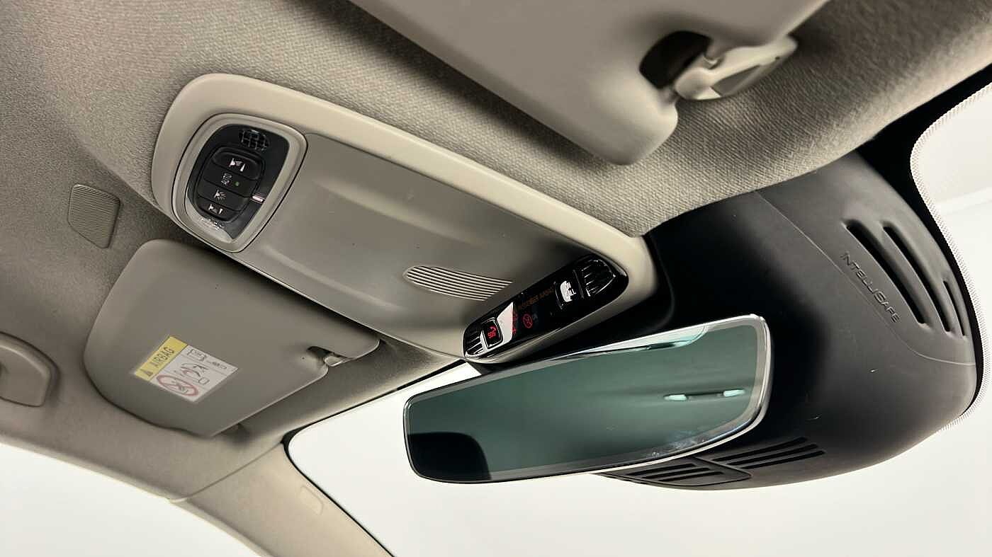 Used Volvo XC40 2022 for sale - 76556895: Photo 37