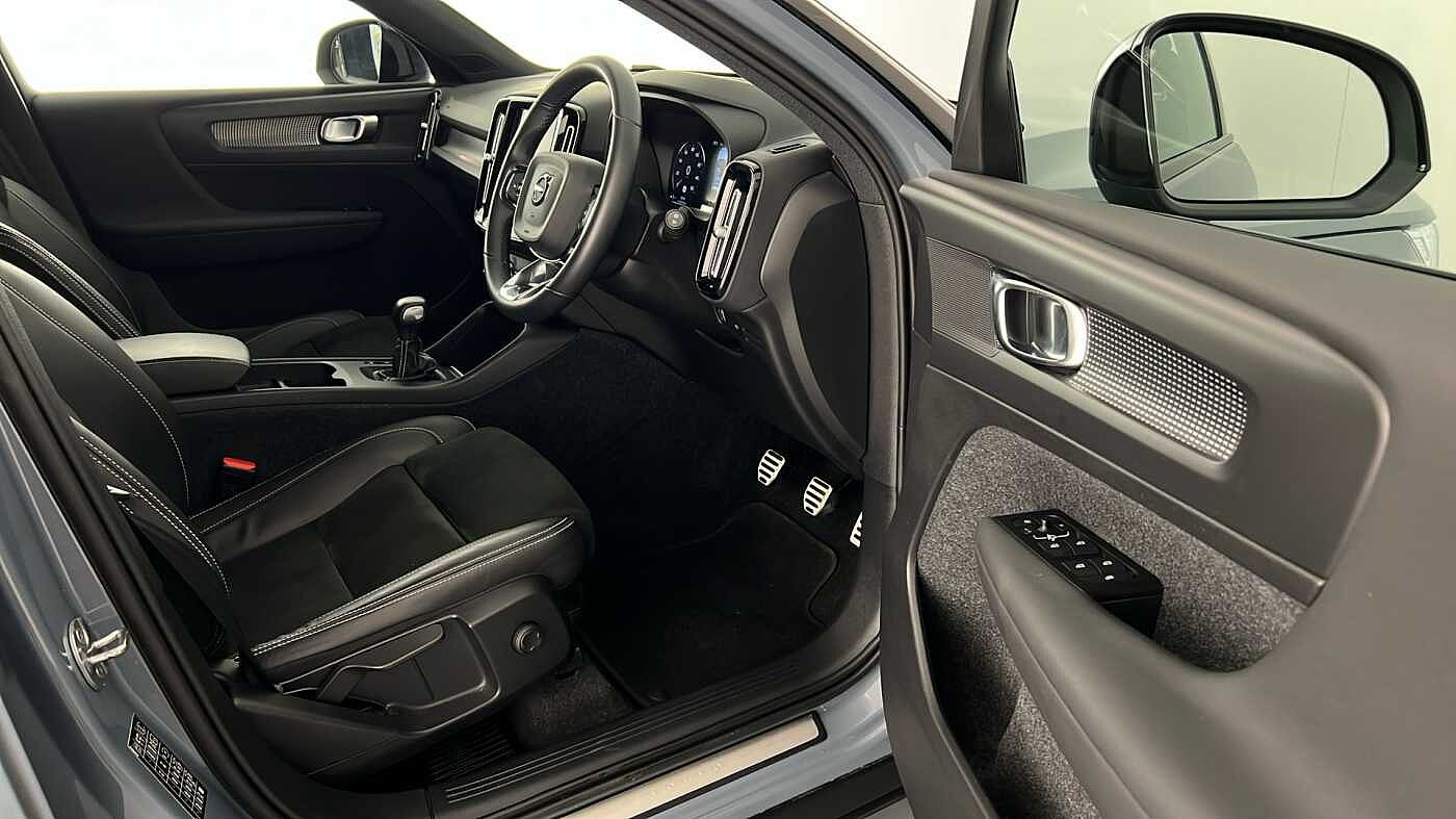 Used Volvo XC40 2022 for sale - 76854657: Photo 23