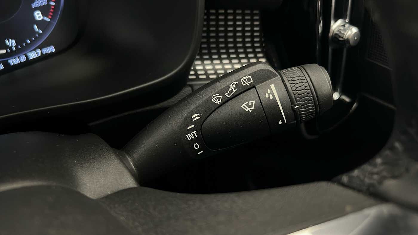 Used Volvo XC40 2022 for sale - 76854657: Photo 37