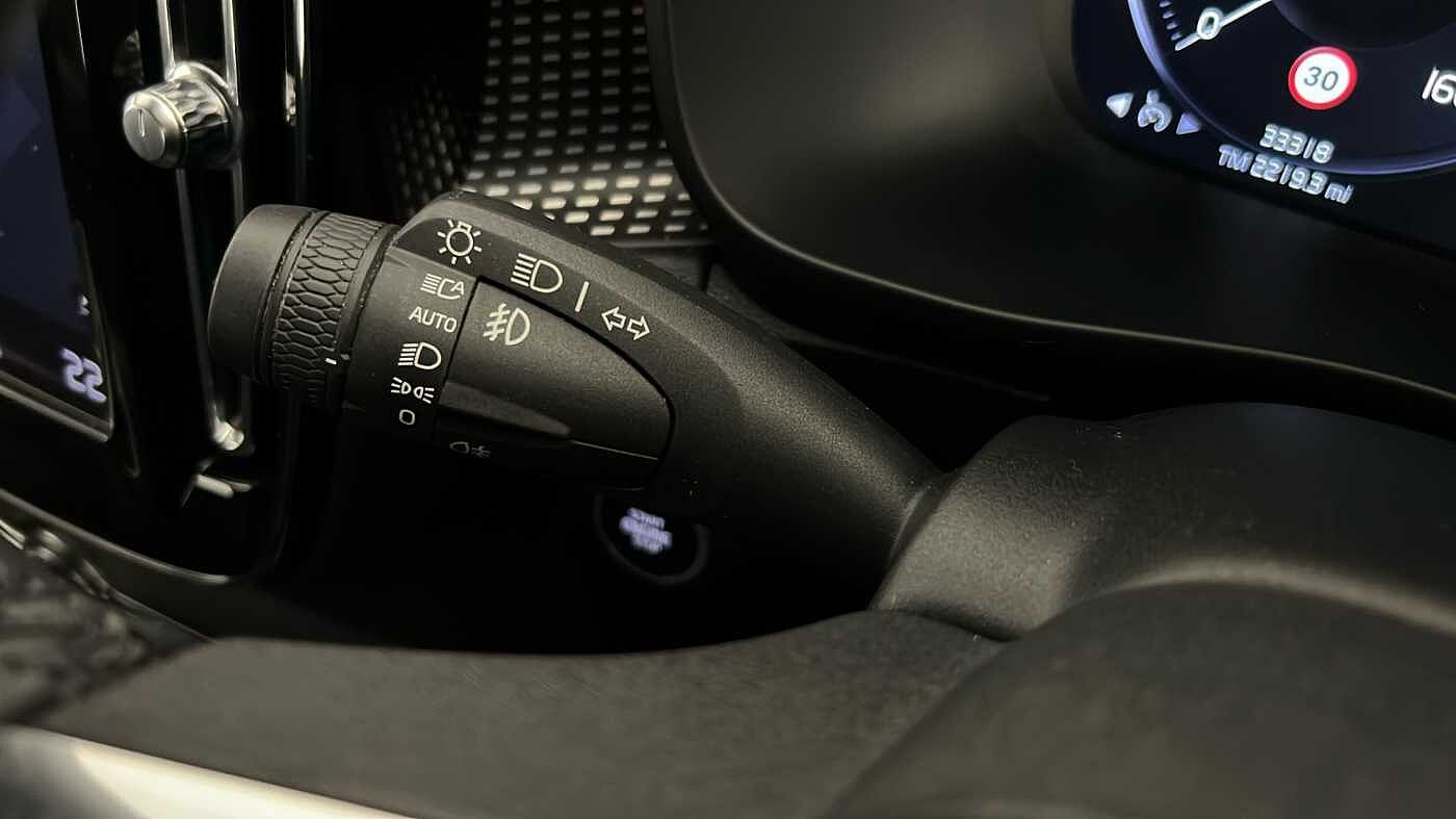 Used Volvo XC40 2022 for sale - 76854657: Photo 38