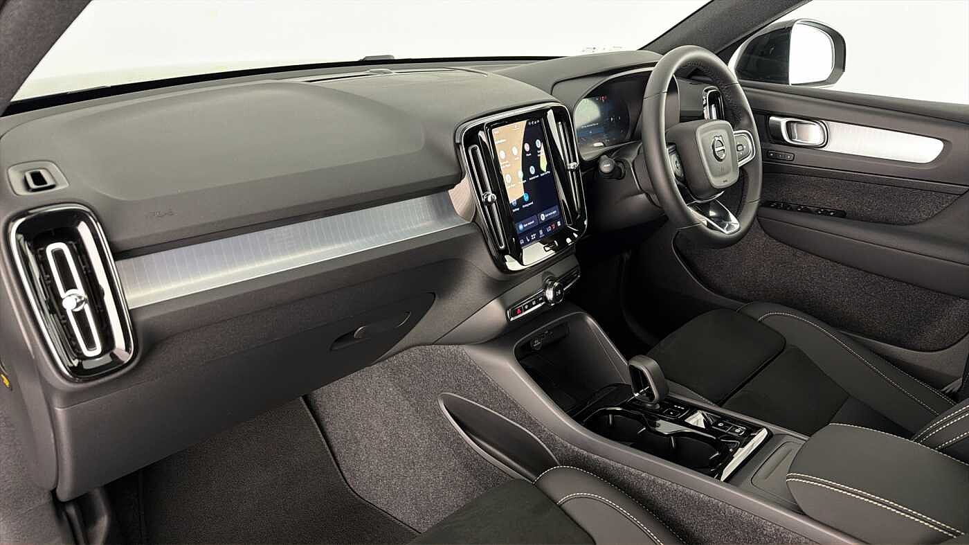 Used Volvo XC40 2025 for sale - 77532080: Photo 10
