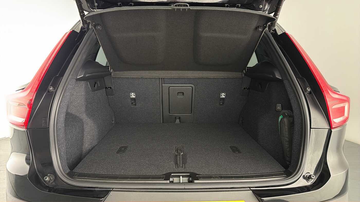 Used Volvo XC40 2025 for sale - 77532080: Photo 14