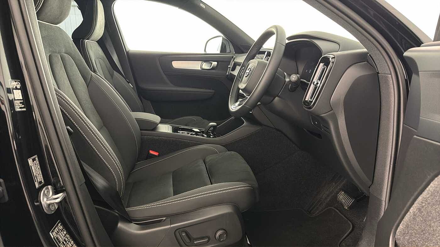 Used Volvo XC40 2025 for sale - 77532080: Photo 17