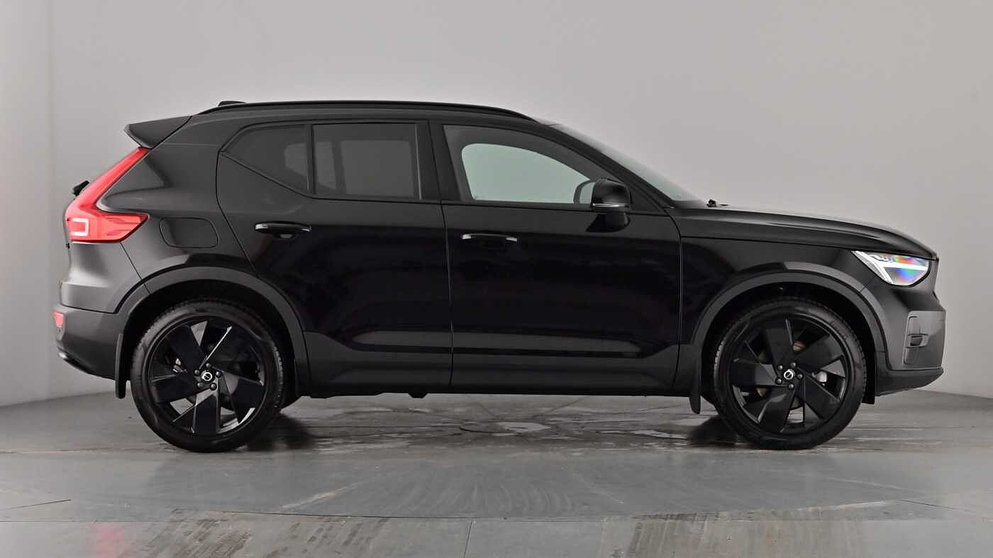 Used Volvo XC40 2025 for sale - 77532080: Photo 3