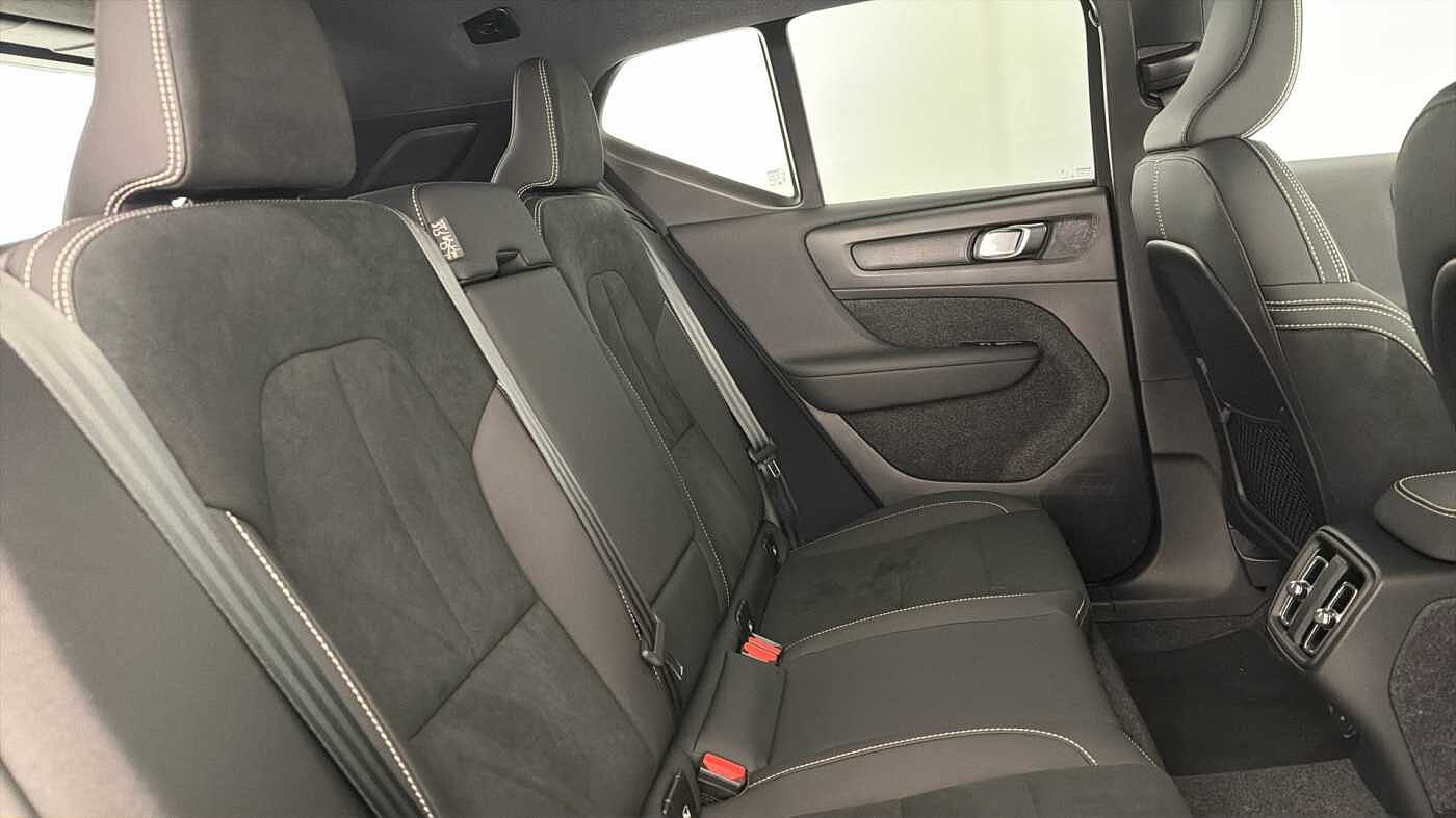 Used Volvo XC40 2025 for sale - 77532080: Photo 33